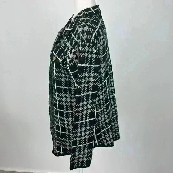 Madison + Hudson Black Plaid Jacket Sweater Size M - Picture 3 of 8